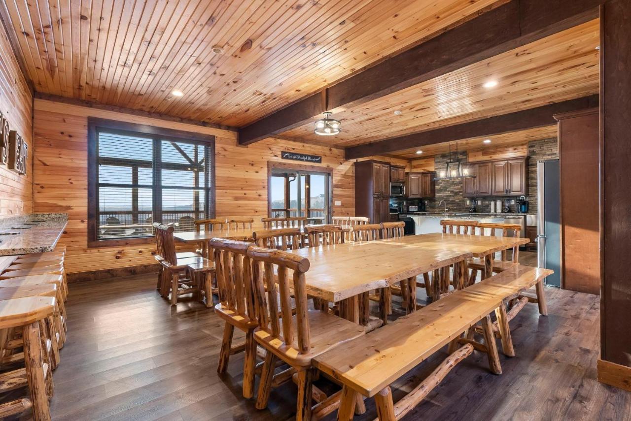 Chateau On The Cove Бренсън Екстериор снимка